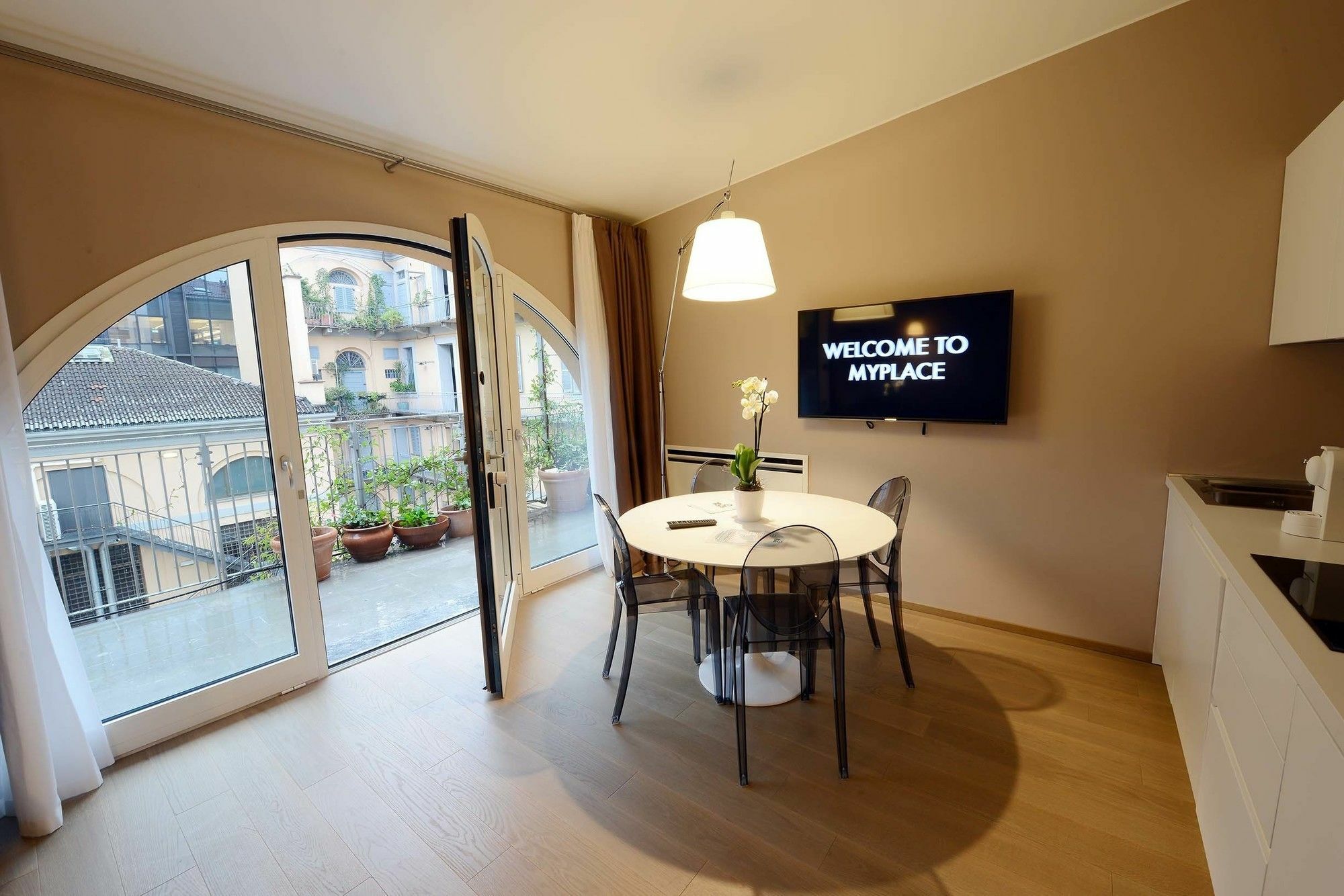 Myplace Corso Como 11 Apartments Мілан Екстер'єр фото